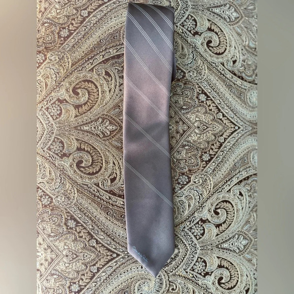 OSCAR DE LA RENTA Gray & Light Blue Striped Tie - Picture 5 of 6